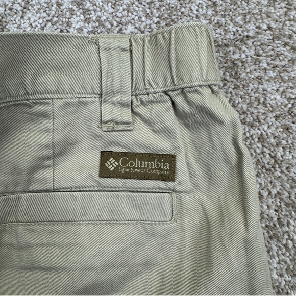 NEW Columbia Elkhorn II Khaki Utility Cargo Shorts Mens size 38 Beige Flat Front - Picture 9 of 15